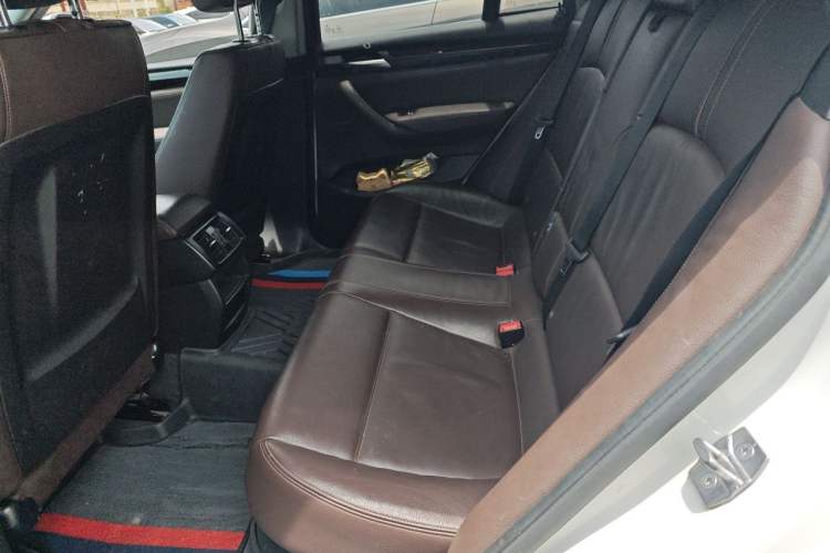Used BMW X4  Left Rear Seat