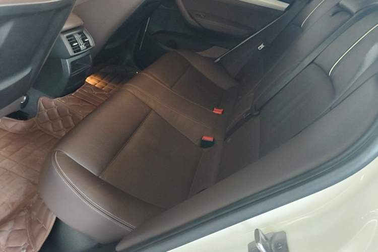 Used BMW X4 2016 xDrive20i M Sport Edition Left Rear Seat