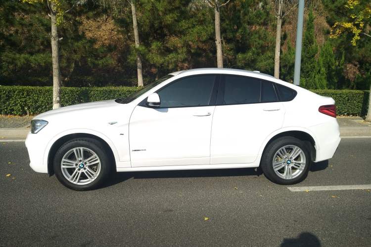 Used BMW X4 2016 xDrive20i M Sport Edition Left Side