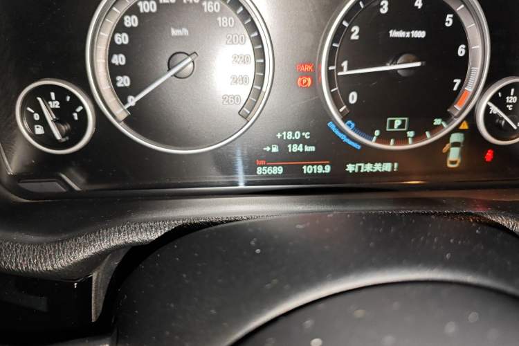 Used BMW X4 2016 xDrive20i M Sport Edition Odometer Close Up