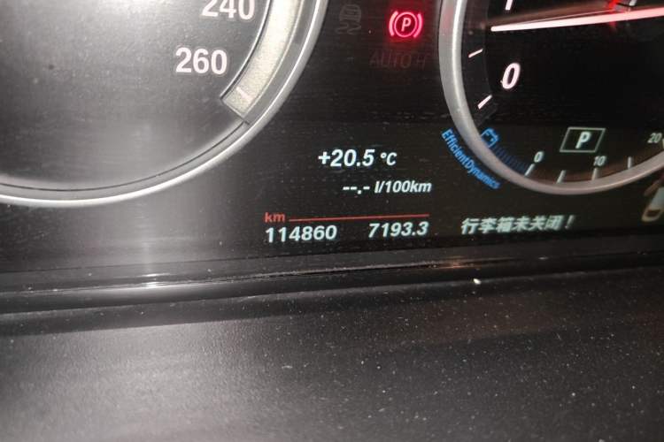 Used BMW X4 2016 xDrive20i M Sport Edition Odometer Close Up
