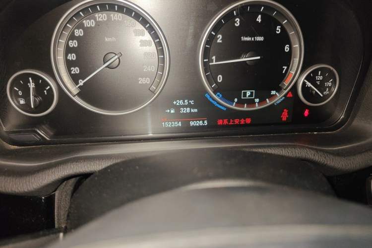 Used BMW X4 2016 xDrive20i M Sport Edition Odometer Close Up