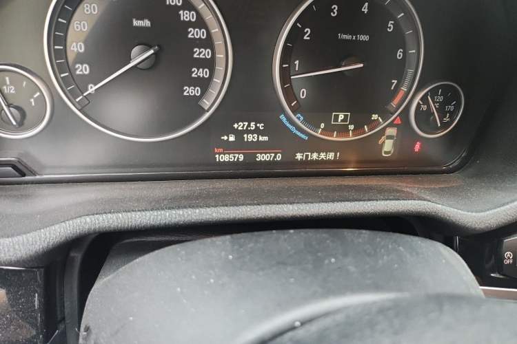 Used BMW X4 2016 xDrive20i M Sport Edition Odometer Close Up