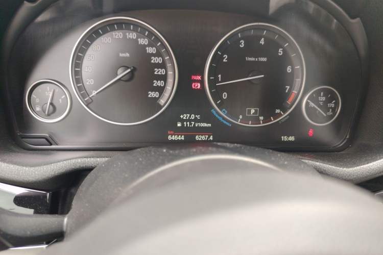 Used BMW X4 2016 xDrive20i M Sport Edition Odometer Close Up