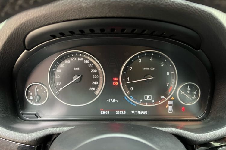 Used BMW X4 2016 xDrive20i M Sport Edition Odometer Close Up