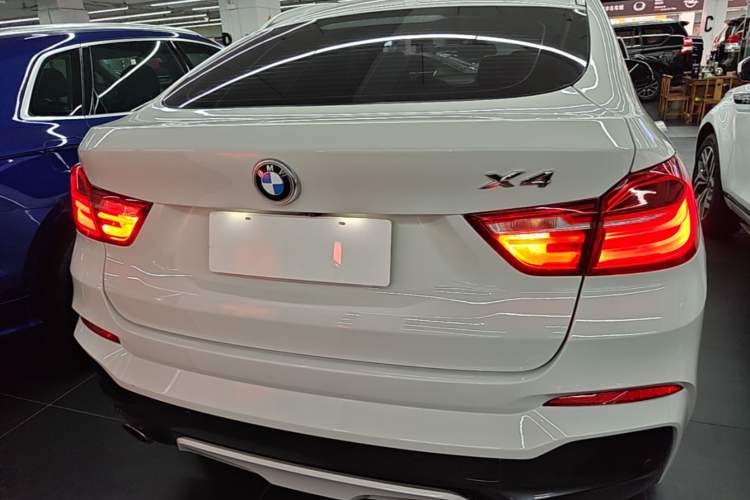 Used BMW X4 2016 xDrive20i M Sport Edition Rear