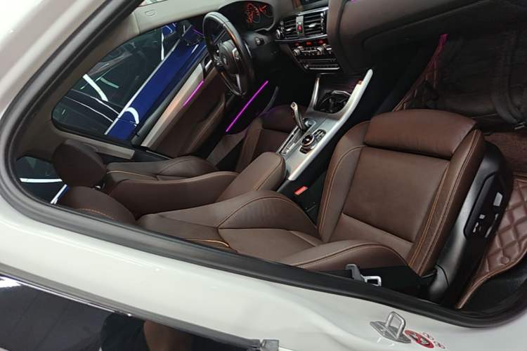Used BMW X4 2016 xDrive20i M Sport Edition Right Front Seat