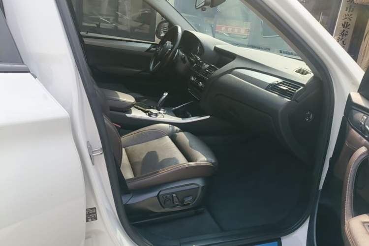 Used BMW X4 2016 xDrive20i M Sport Edition Right Front Seat