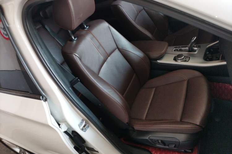 Used BMW X4 2016 xDrive20i M Sport Edition Right Front Seat
