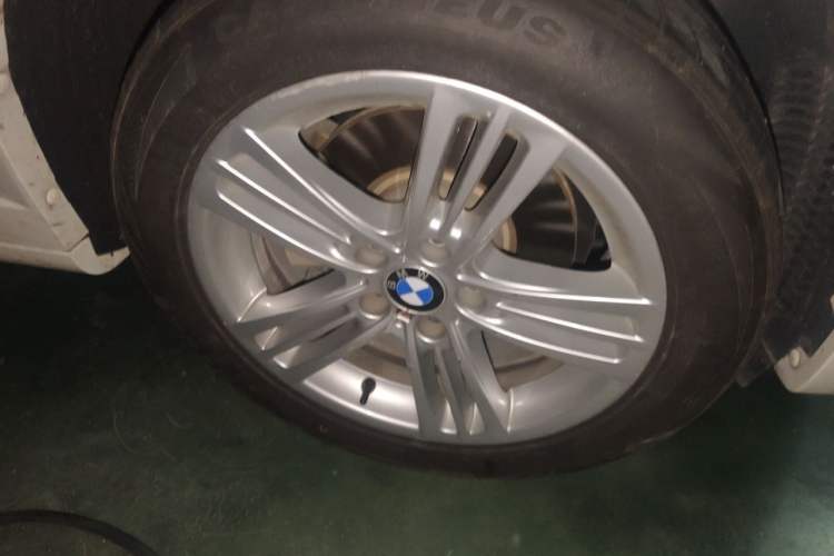 Used BMW X4 2016 xDrive20i M Sport Edition Right Front Wheel Hub