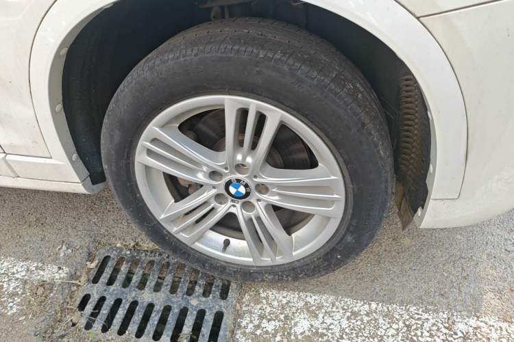 Used BMW X4 2016 xDrive20i M Sport Edition Right Front Wheel Hub