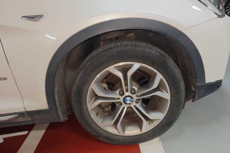 Used BMW X4 2016 xDrive20i M Sport Edition Right Front Wheel Hub
