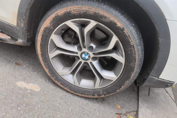 Used BMW X4 2016 xDrive20i M Sport Edition Right Front Wheel Hub