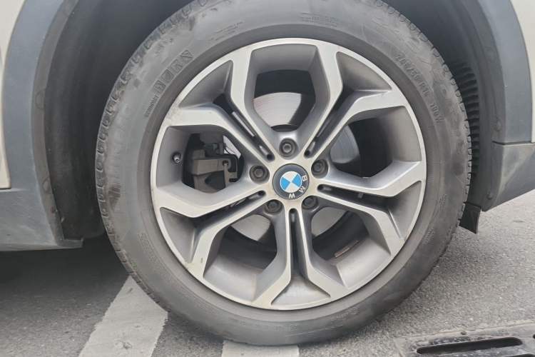 Used BMW X4 2016 xDrive20i M Sport Edition Right Front Wheel Hub