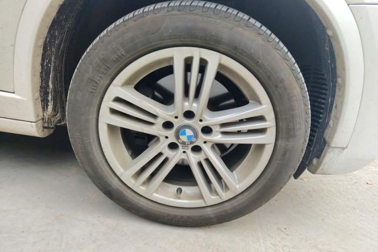 Used BMW X4 2016 xDrive20i M Sport Edition Right Front Wheel Hub