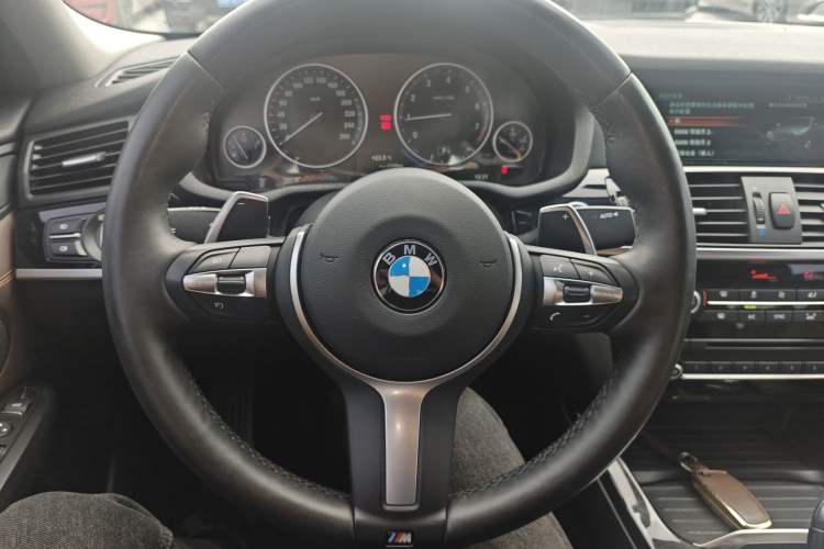 Used BMW X4 2016 xDrive20i M Sport Edition Steering Wheel