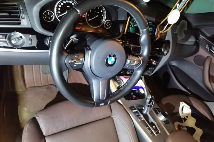 Used BMW X4 2016 xDrive20i M Sport Edition Steering Wheel