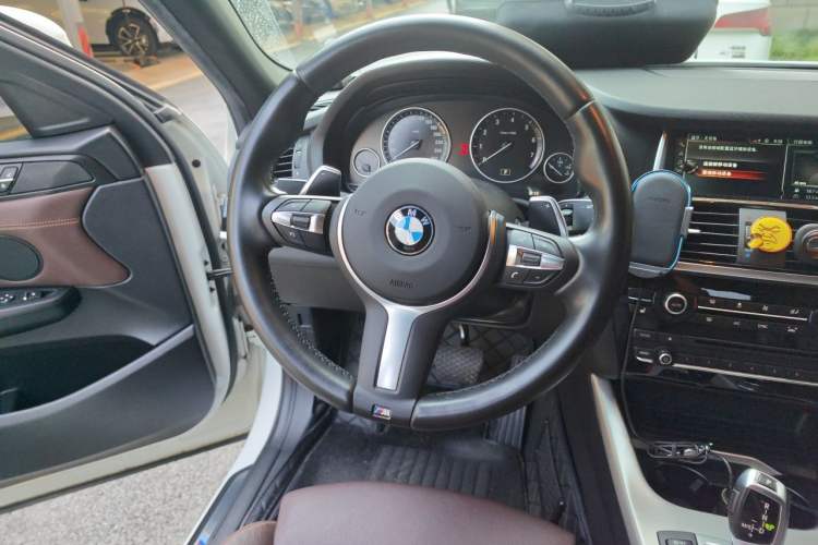 Used BMW X4 2016 xDrive20i M Sport Edition Steering Wheel