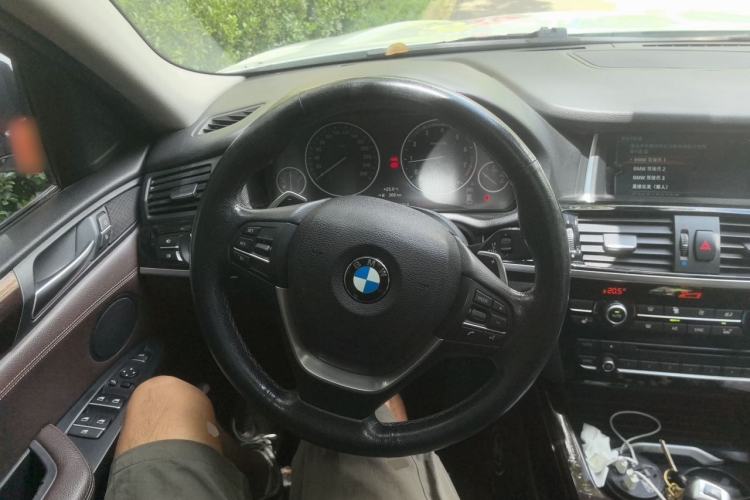 Used BMW X4 2016 xDrive20i M Sport Edition Steering Wheel