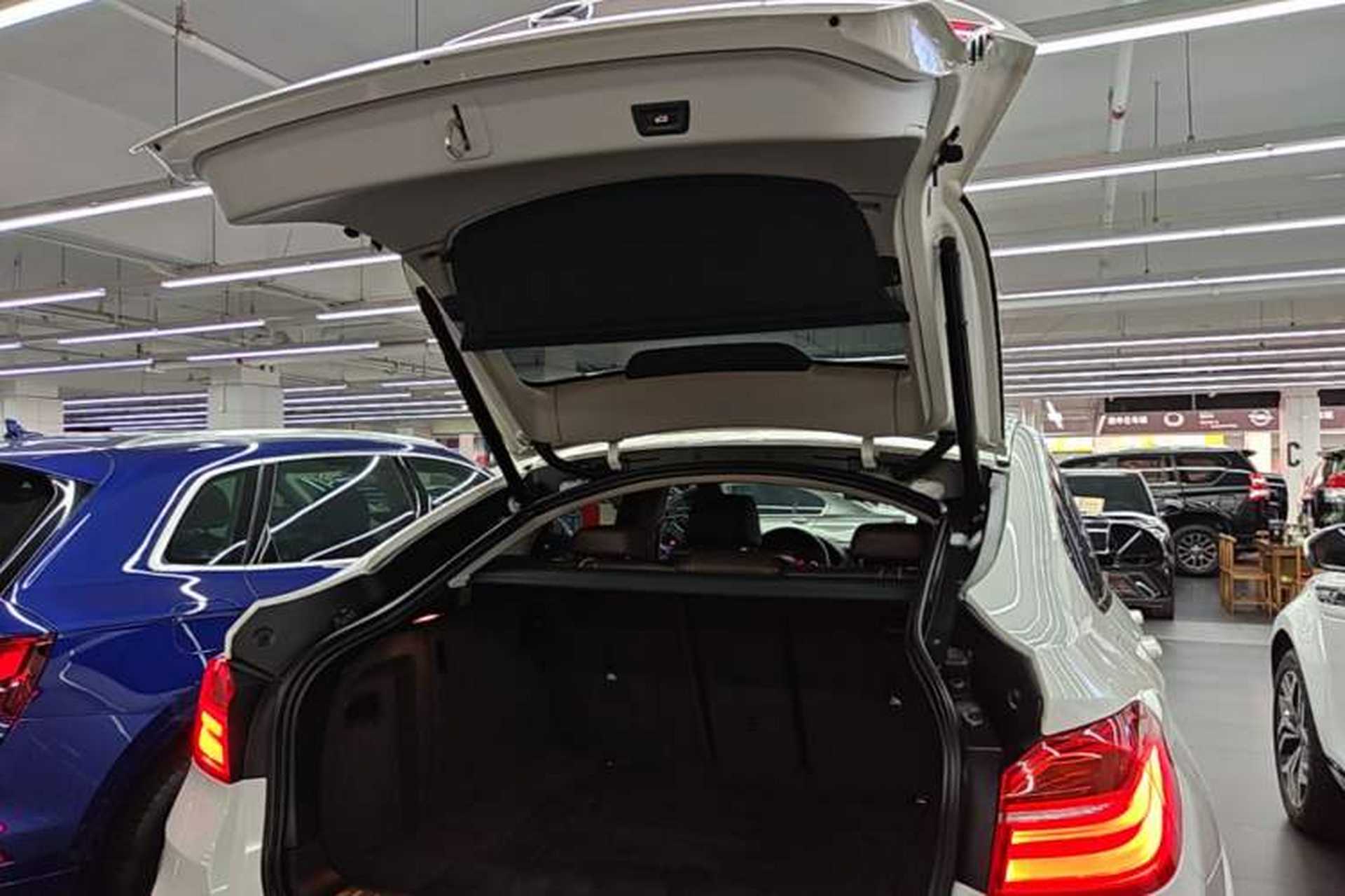 Used BMW X4 2016 xDrive20i M Sport Edition Trunk