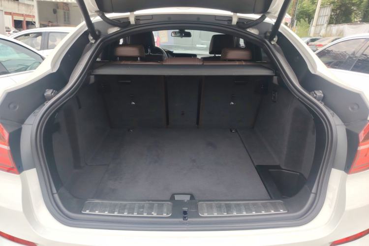 Used BMW X4 2016 xDrive20i M Sport Edition Trunk