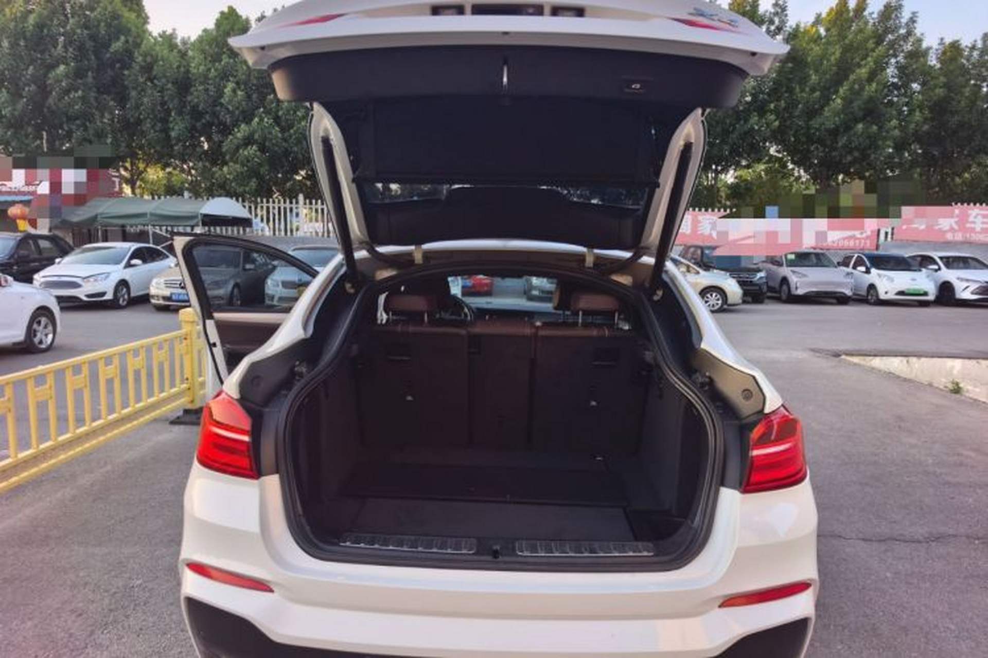Used BMW X4 2016 xDrive20i M Sport Edition Trunk