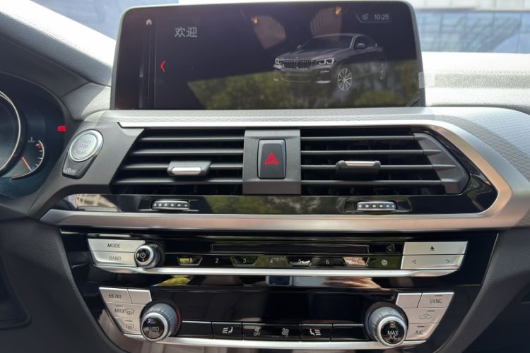 Used BMW X4 2019 xDrive30i M Sport Package Audio And AC Panel