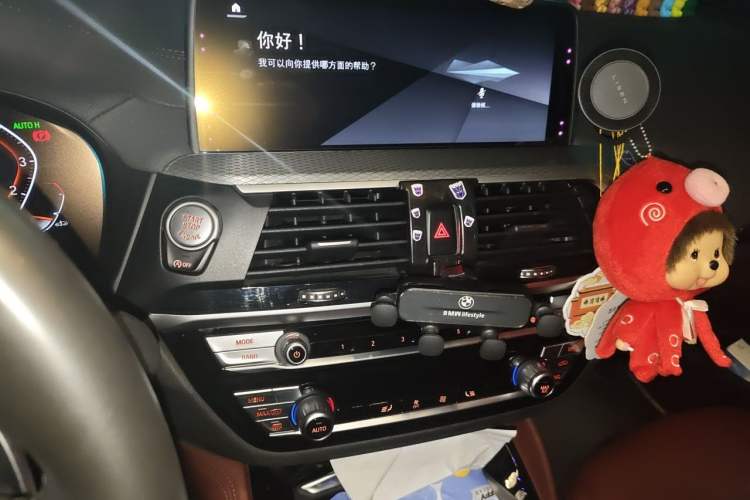 Used BMW X4 2019 xDrive30i M Sport Package Audio And AC Panel