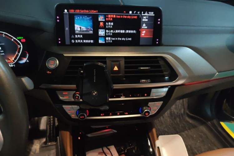 Used BMW X4 2019 xDrive25i M Sport Package Audio And AC Panel