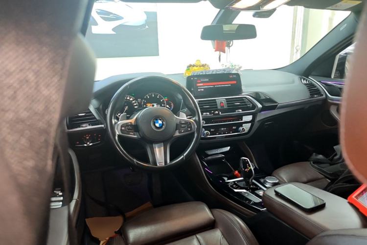 Used BMW X4 2019 xDrive25i M Sport Package Center Console