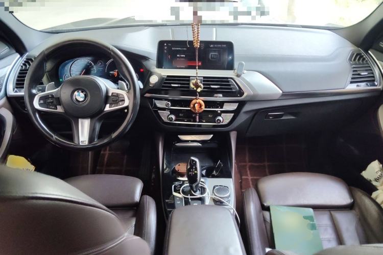Used BMW X4 2019 xDrive30i M Sport Package Center Console