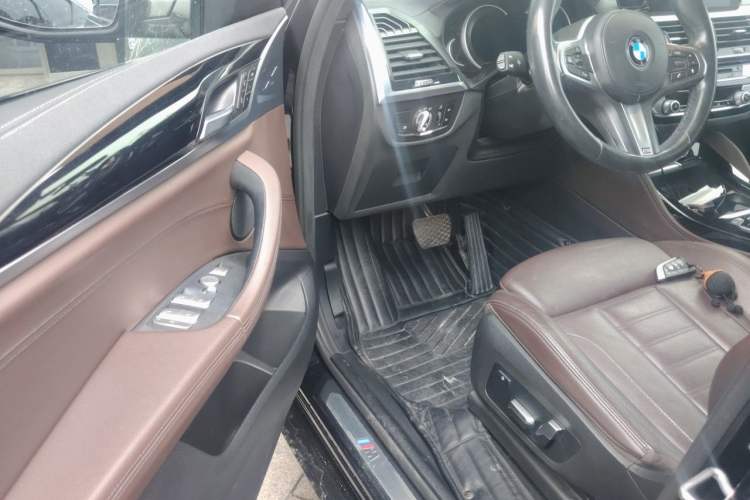 Used BMW X4 2019 xDrive25i M Sport Package Driver Seat