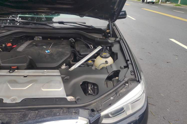 Used BMW X4 2019 xDrive25i M Sport Package Engine Bay Left