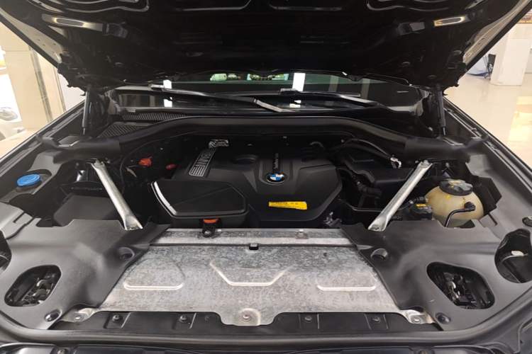 Used BMW X4 2019 xDrive25i M Sport Package Engine Bay