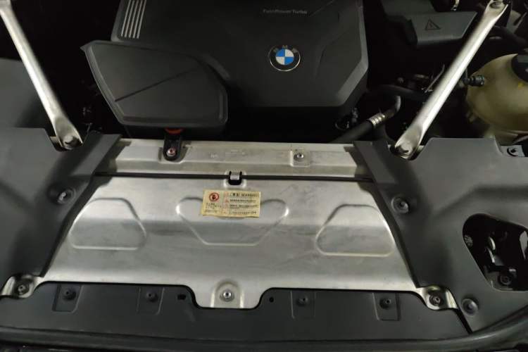 Used BMW X4 2019 xDrive25i M Sport Package Engine Bay