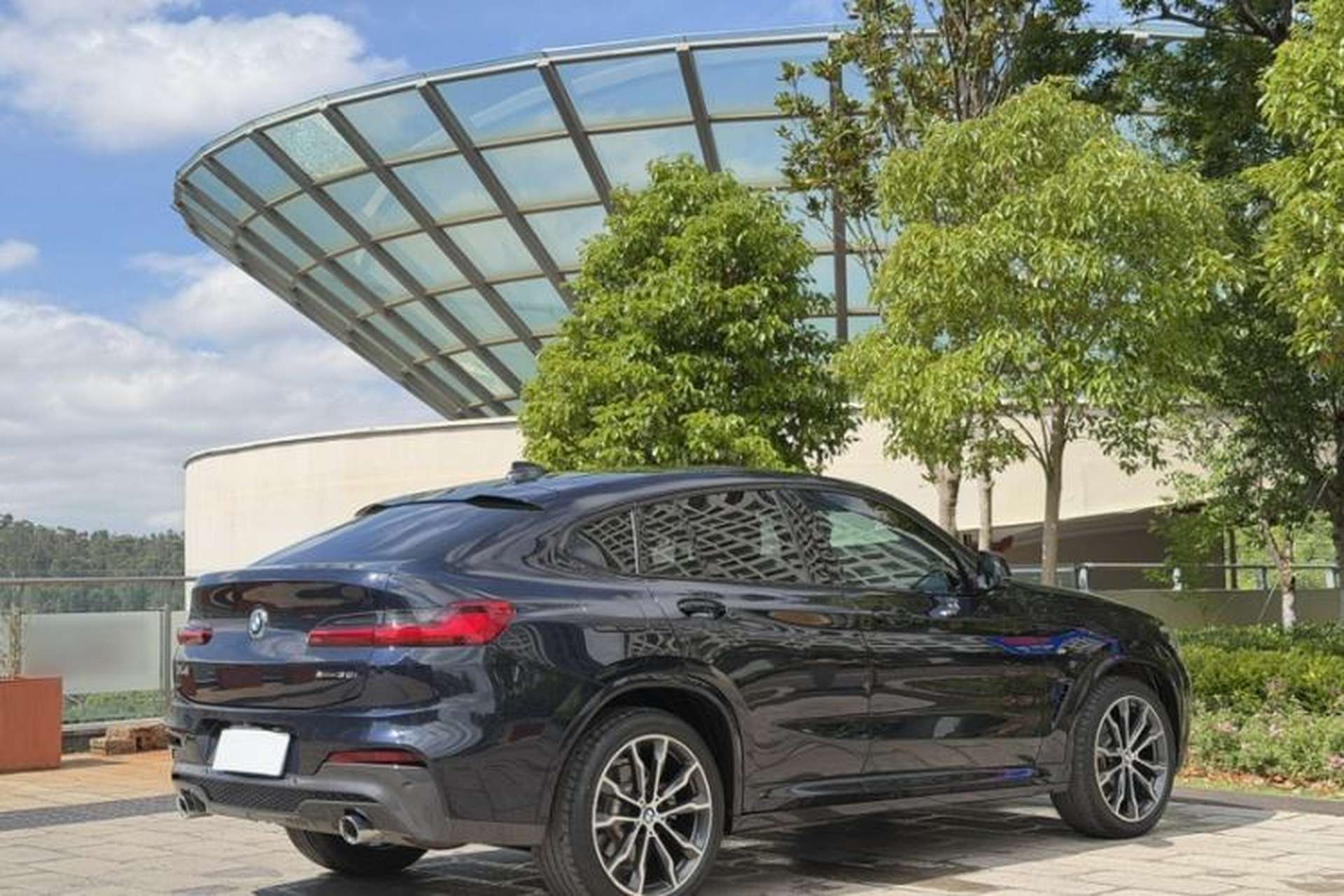 Used BMW X4 2019 xDrive30i M Sport Package Exterior 11