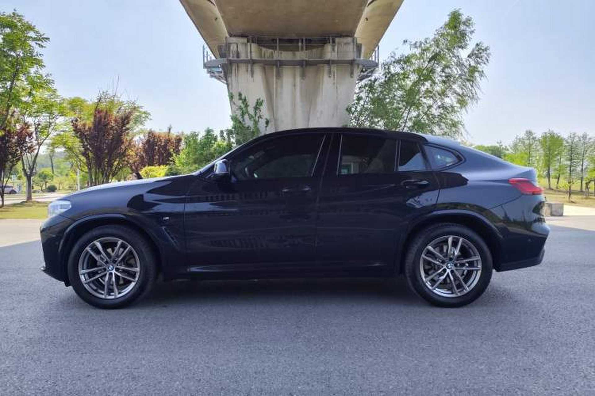 Used BMW X4 2019 xDrive25i M Sport Package Exterior 3