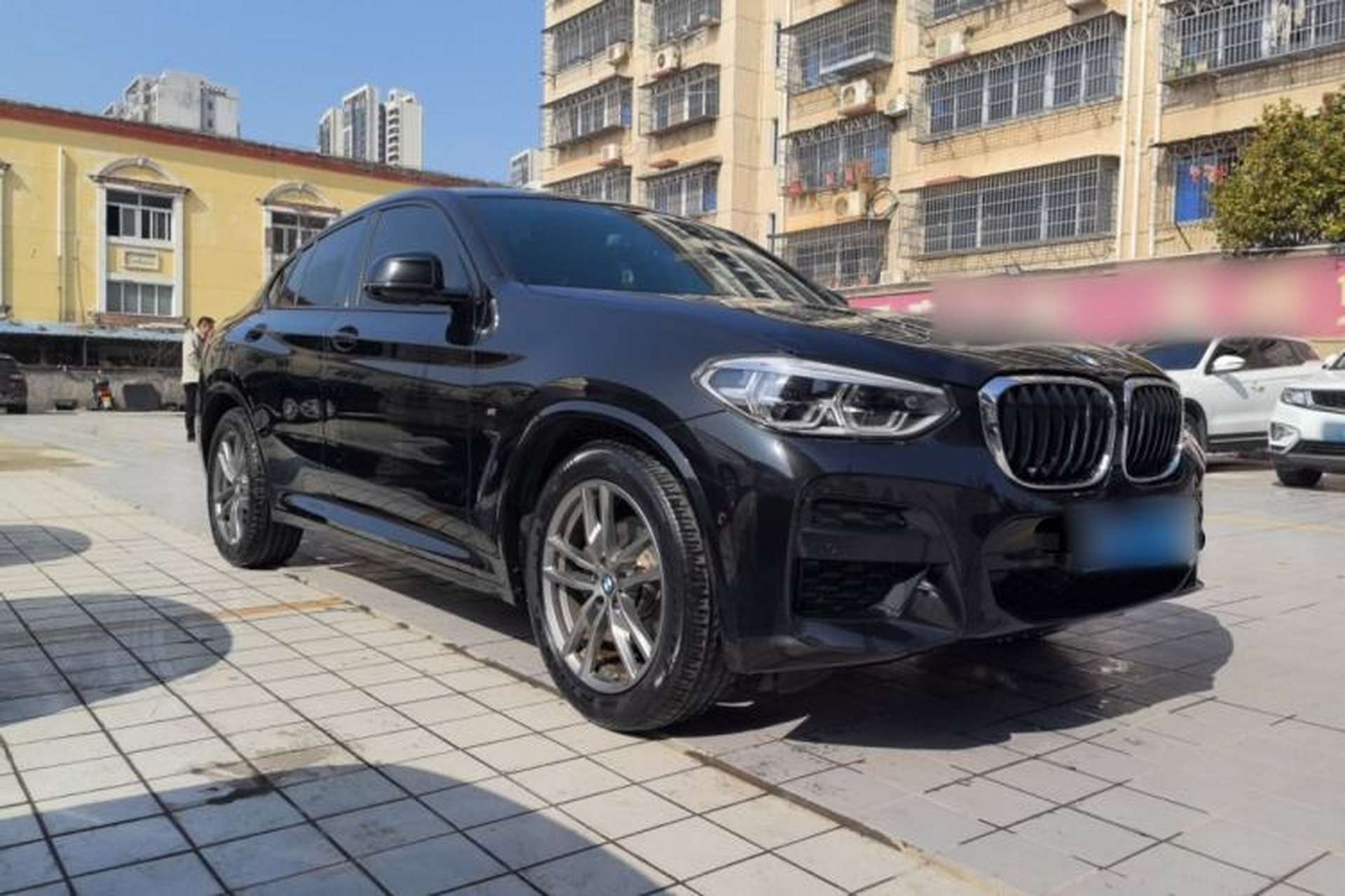 Used BMW X4 2019 xDrive25i M Sport Package Exterior 3