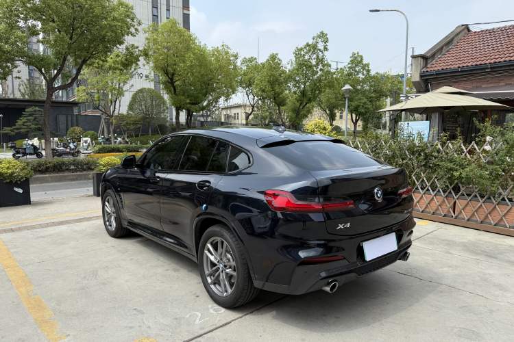 Used BMW X4 2019 xDrive25i M Sport Package Exterior 4