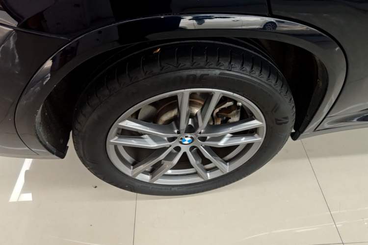 Used BMW X4 2019 xDrive25i M Sport Package Exterior 5