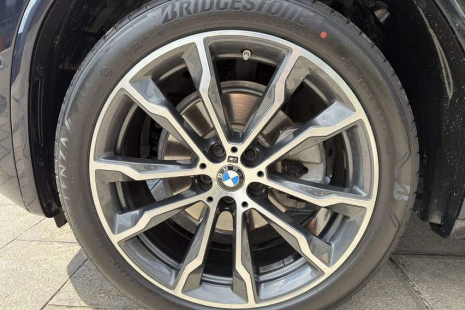 Used BMW X4 2019 xDrive30i M Sport Package Exterior 9
