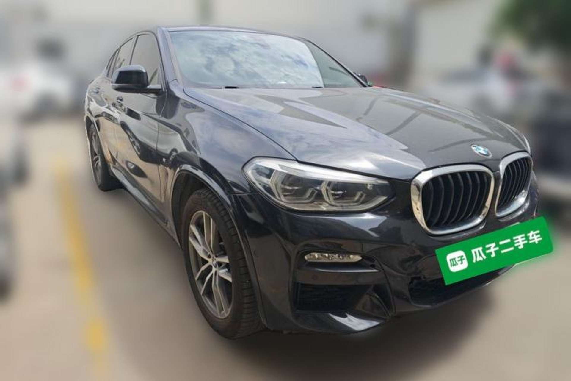 Used BMW X4 2019 xDrive25i M Sport Package Front Right 45 Deg