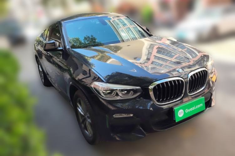 Used BMW X4 2019 xDrive25i M Sport Package Front Right 45 Deg