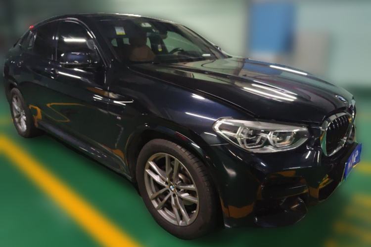 Used BMW X4 2019 xDrive25i M Sport Package Front Right 45 Deg