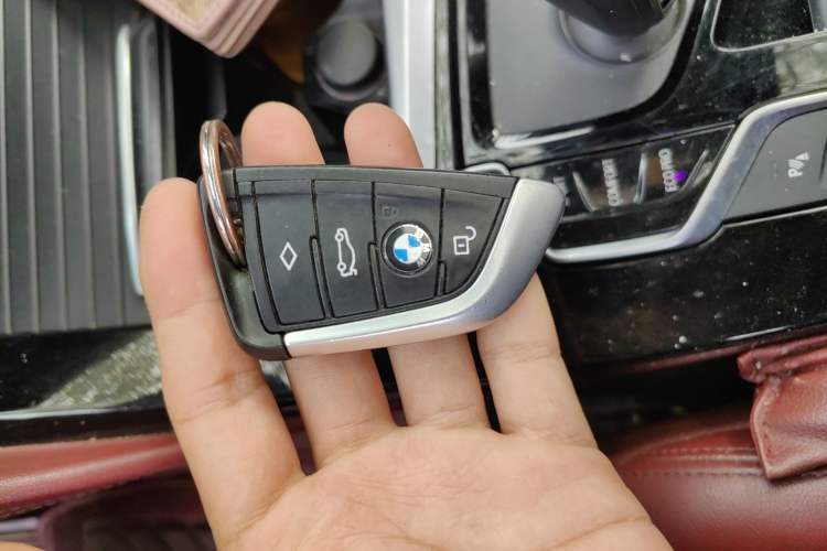 Used BMW X4 2019 xDrive25i M Sport Package Interior 1