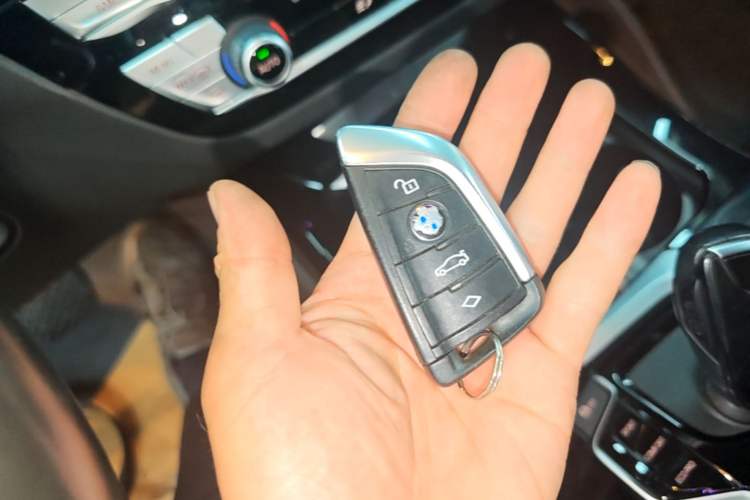 Used BMW X4 2019 xDrive25i M Sport Package Interior 1