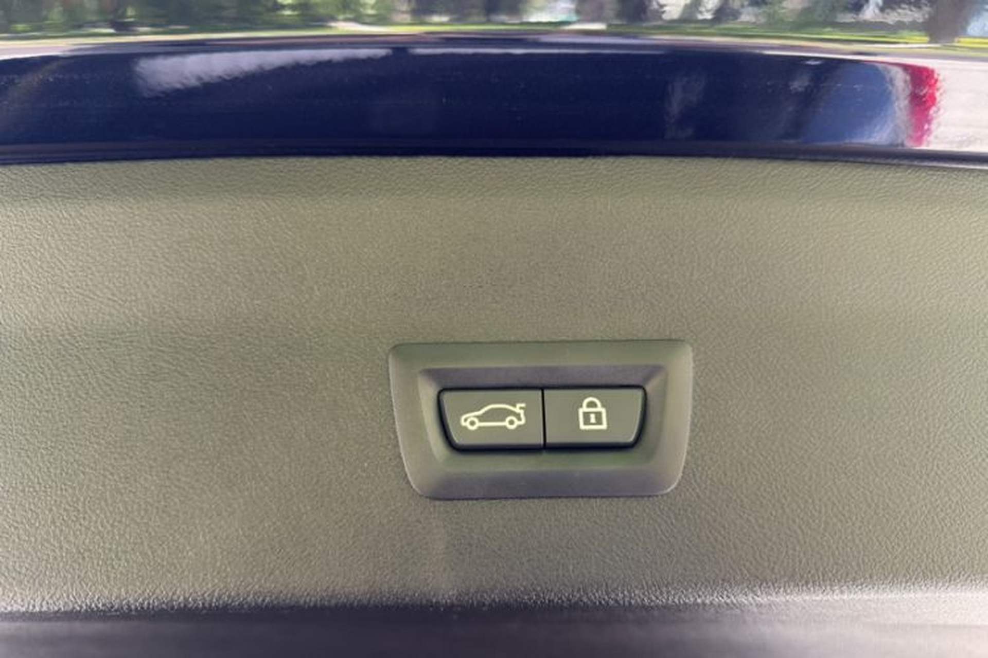 Used BMW X4 2019 xDrive30i M Sport Package Interior 12