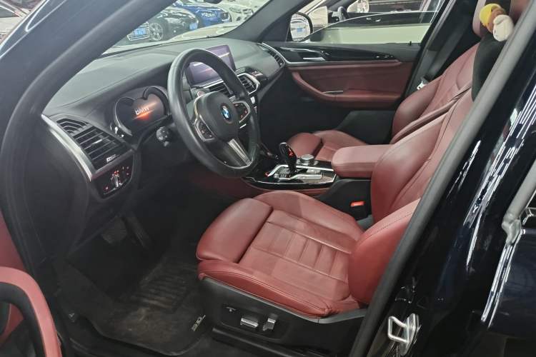 Used BMW X4 2019 xDrive25i M Sport Package Interior 2