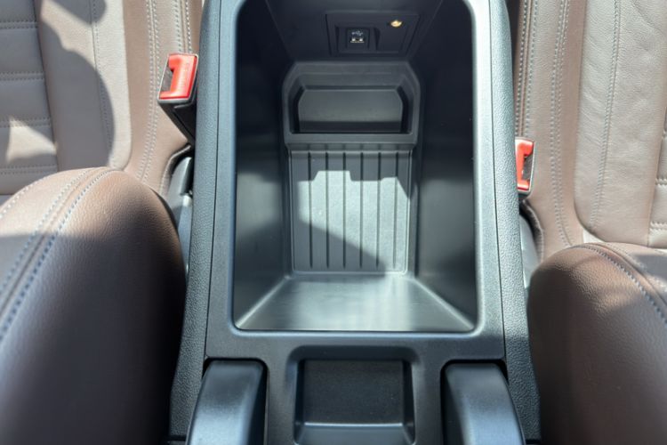 Used BMW X4 2019 xDrive30i M Sport Package Interior 9