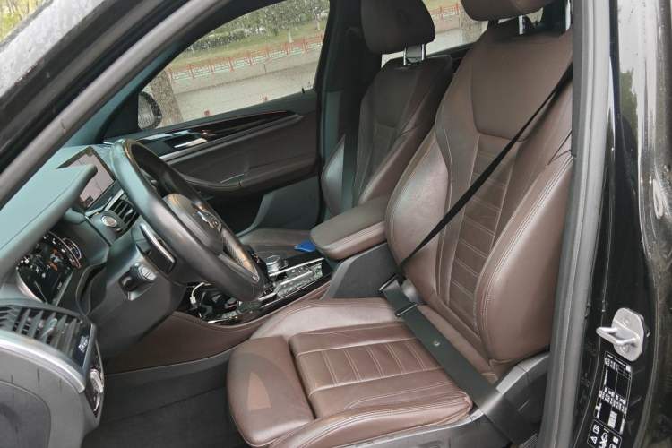 Used BMW X4 2019 xDrive25i M Sport Package Left Front Seat